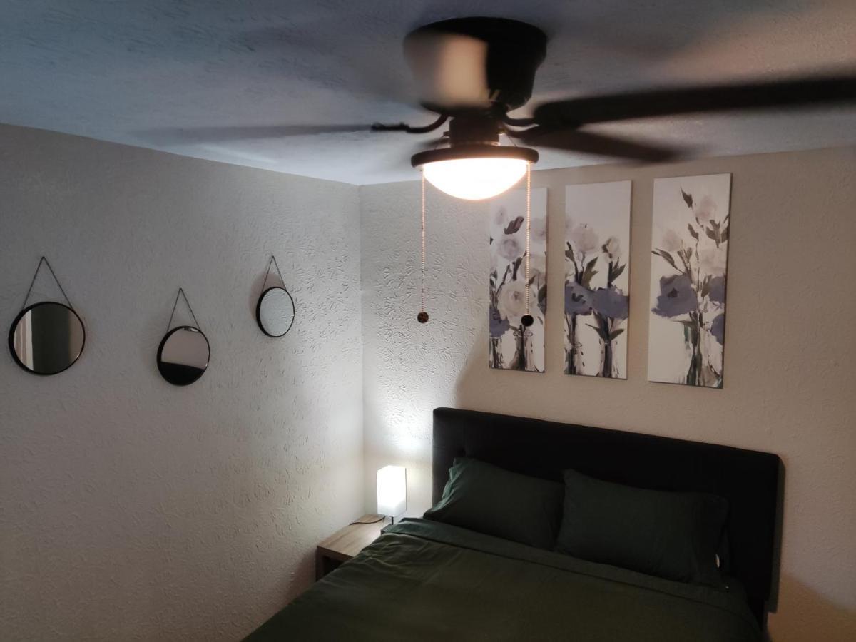 Tranquil Oasis - Private Rooms -Near Downtown Indianapolis Bagian luar foto