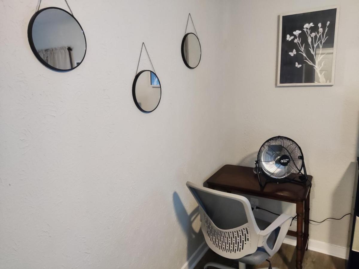 Tranquil Oasis - Private Rooms -Near Downtown Indianapolis Bagian luar foto
