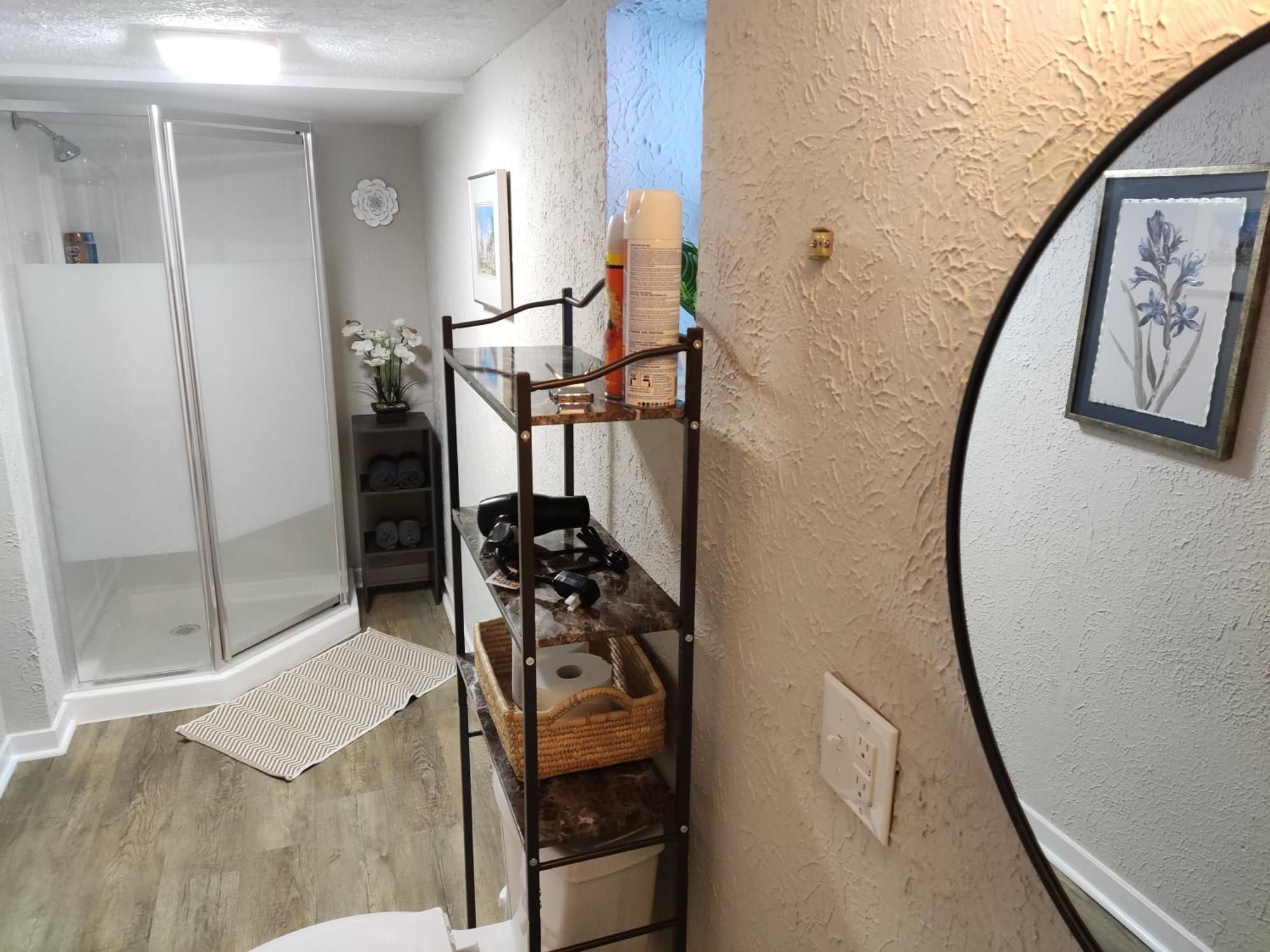 Tranquil Oasis - Private Rooms -Near Downtown Indianapolis Bagian luar foto